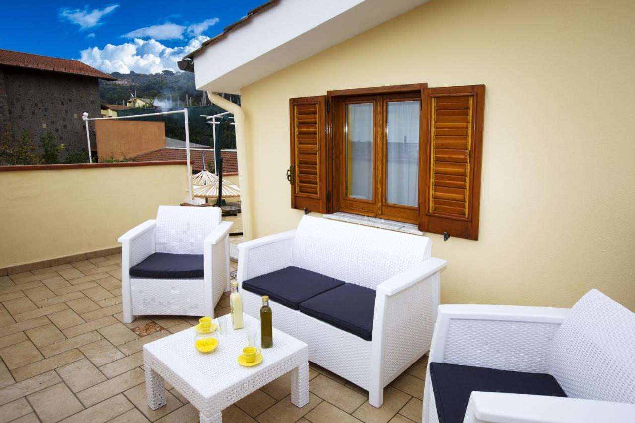 Relais Villa Chiara Free Parking Sorrento Exterior photo